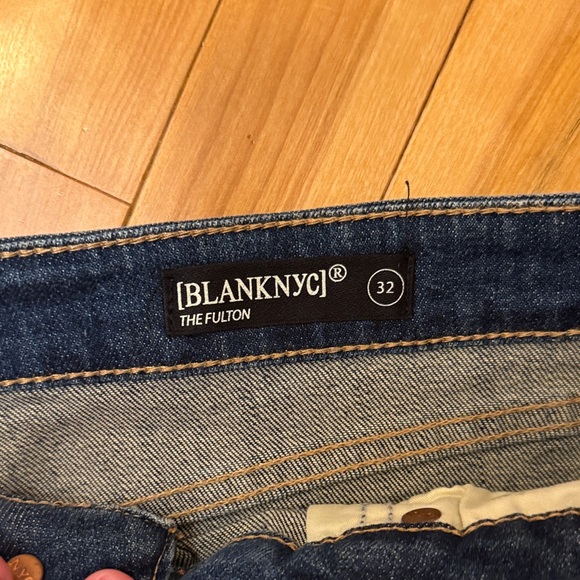 NWT Blank NYC Indigo Distressed Jean Shorts - Picture 2 of 10